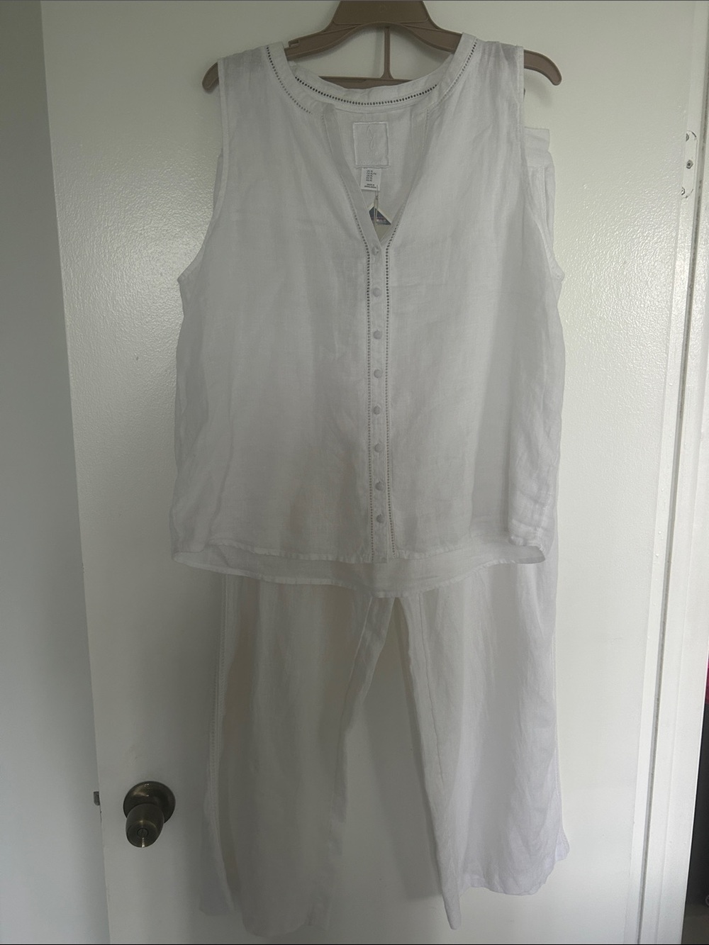 Joie White Linen Two-Piece Sleeveless Top and Wide-Leg Pants Set